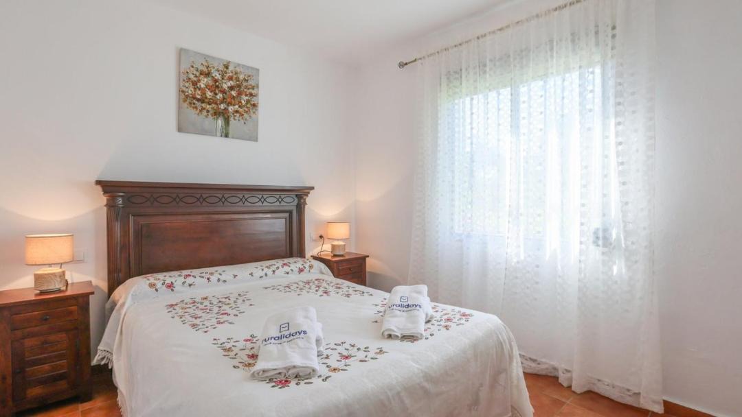 Photo of Bedroom in Paymogo