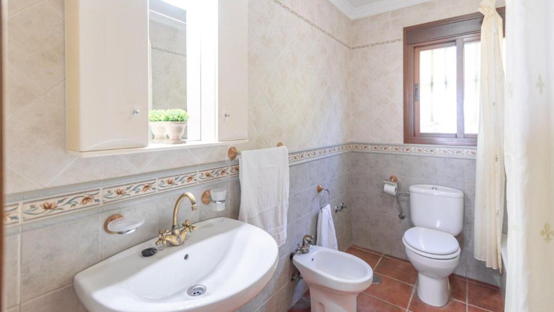 Photo of Bathroom in Periana