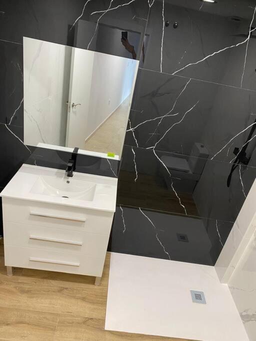 Photo of Bathroom in La Linea de la Concepcion