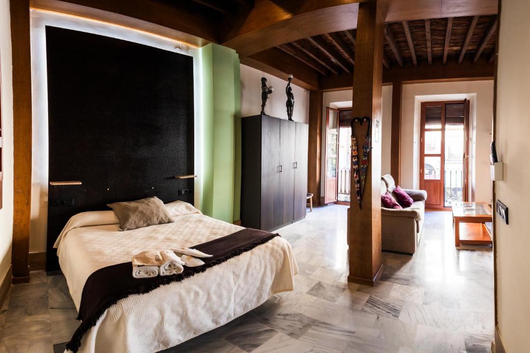 Photo of Bedroom in Central District