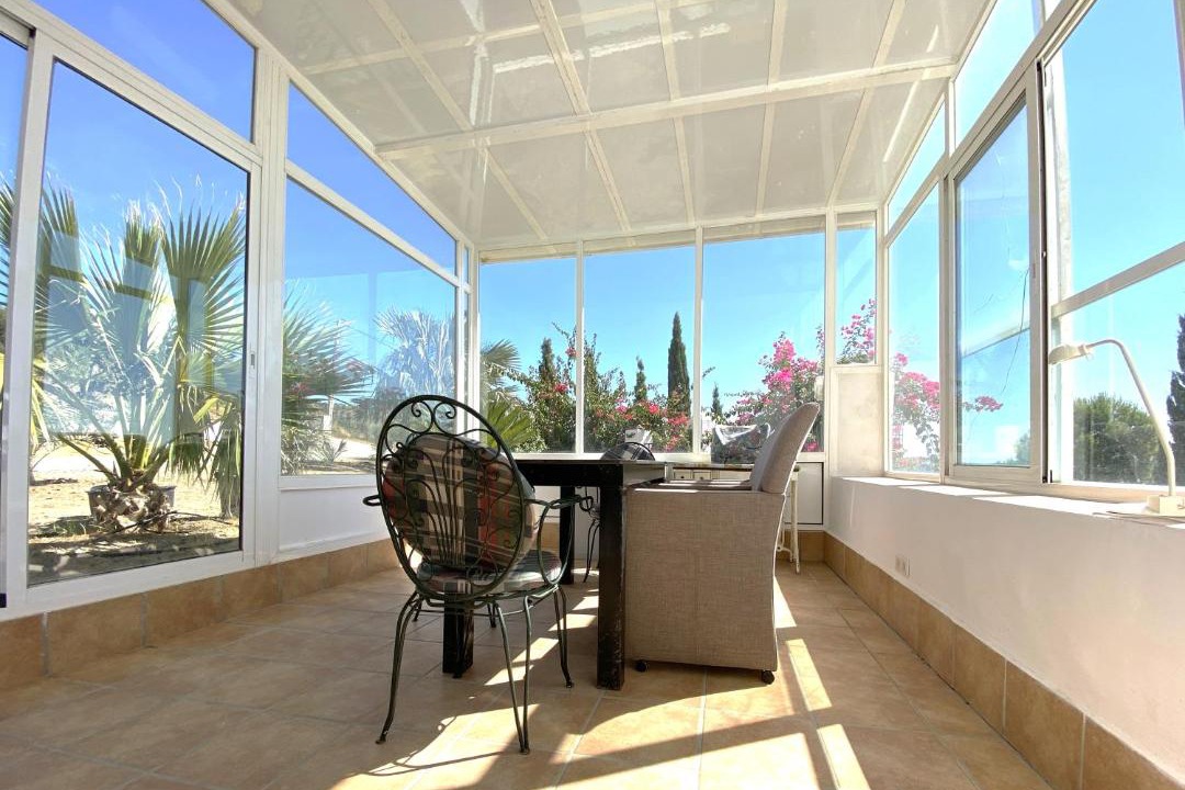 Photo of Patio Balcony in Alozaina