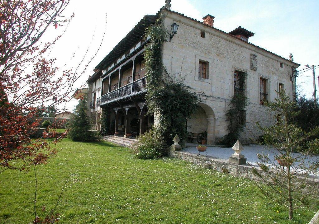 Photo of Others in Queveda