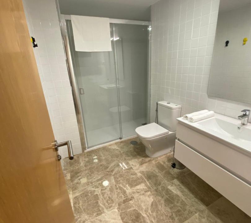Photo of Bathroom in R.E.N.F.E.