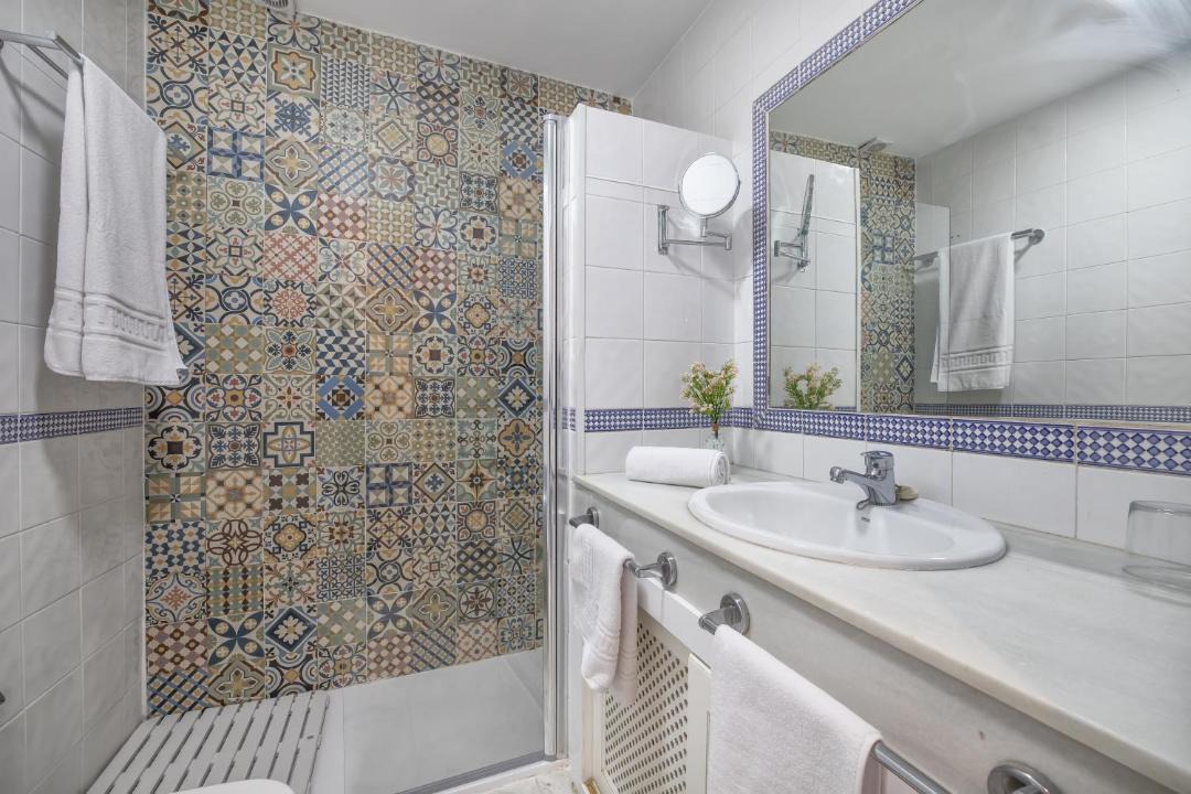 Photo of Bathroom in La Trinidad-San Juan y Todos los Santos