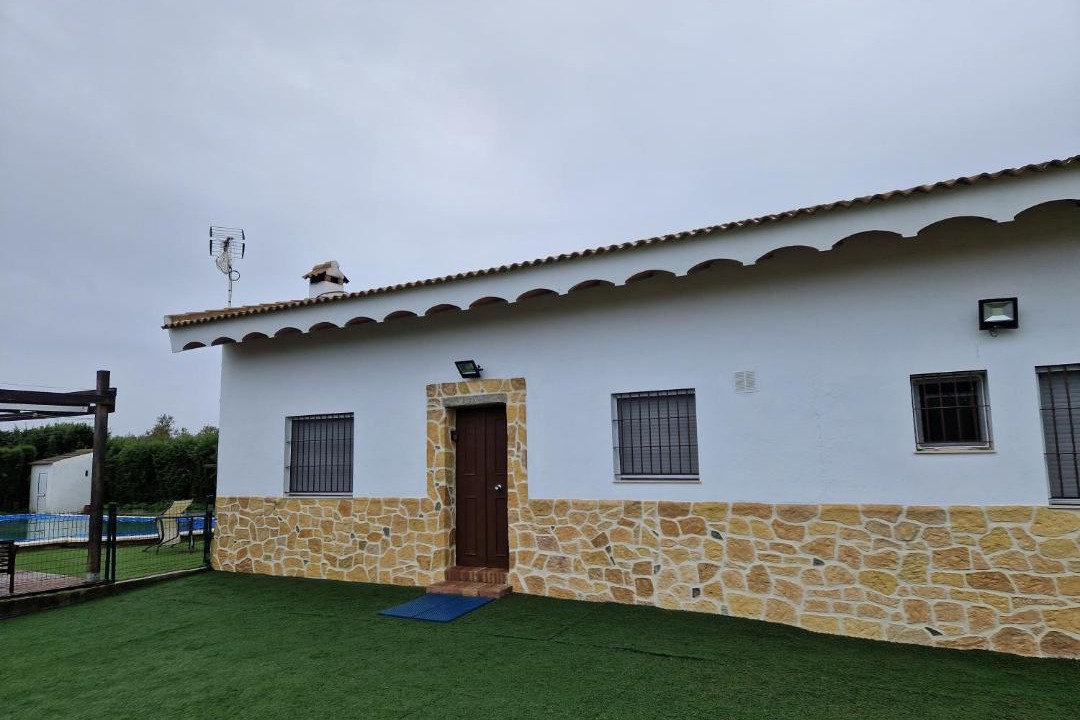 Photo of Buildings in Gibraleon