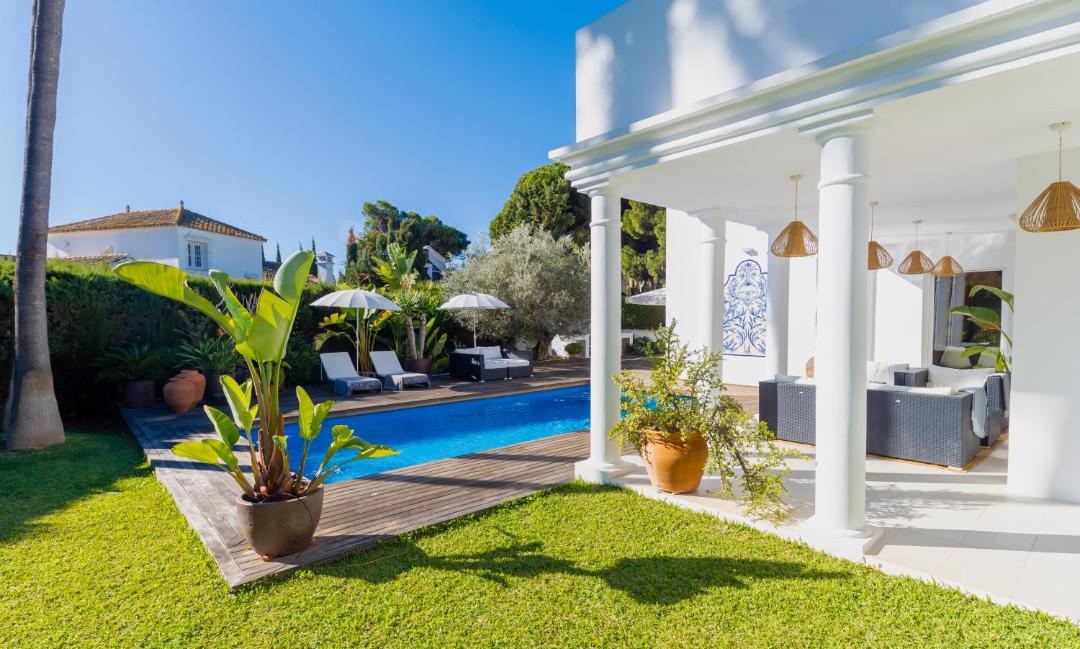 Photo of Others in Artola