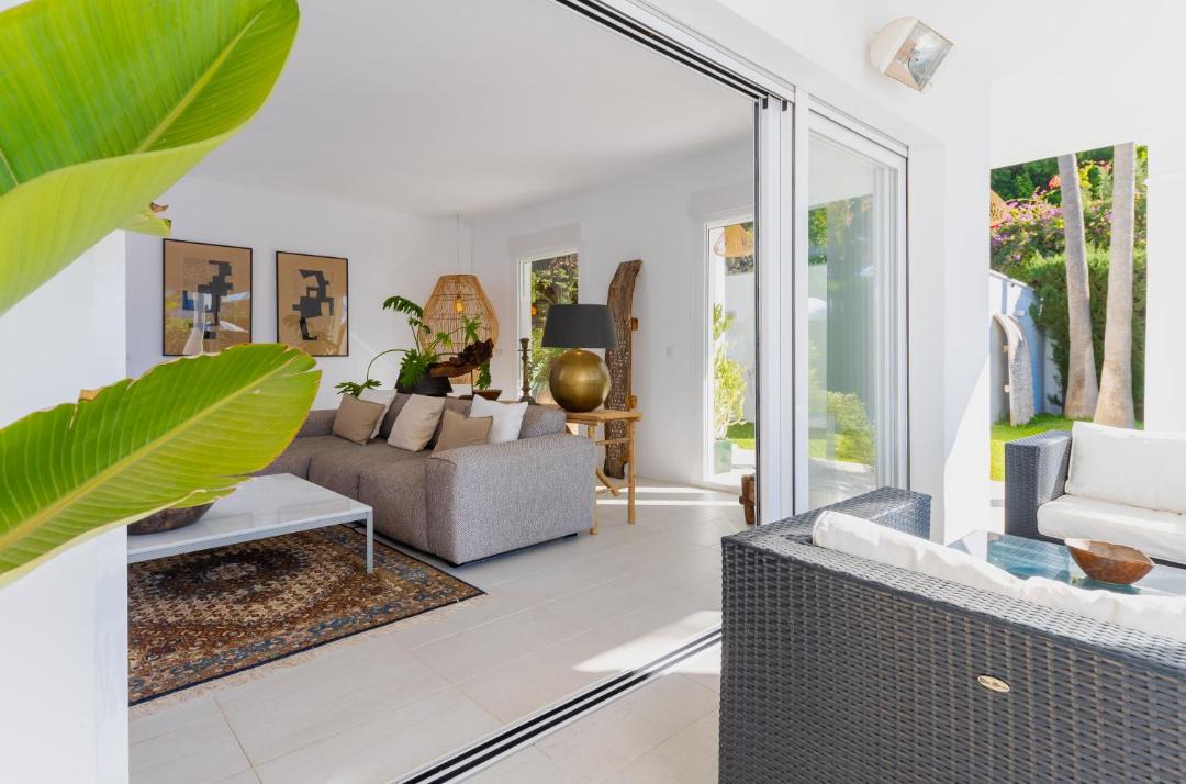 Photo of Others in Artola