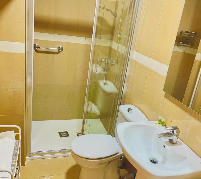 Photo of Bathroom in Maro