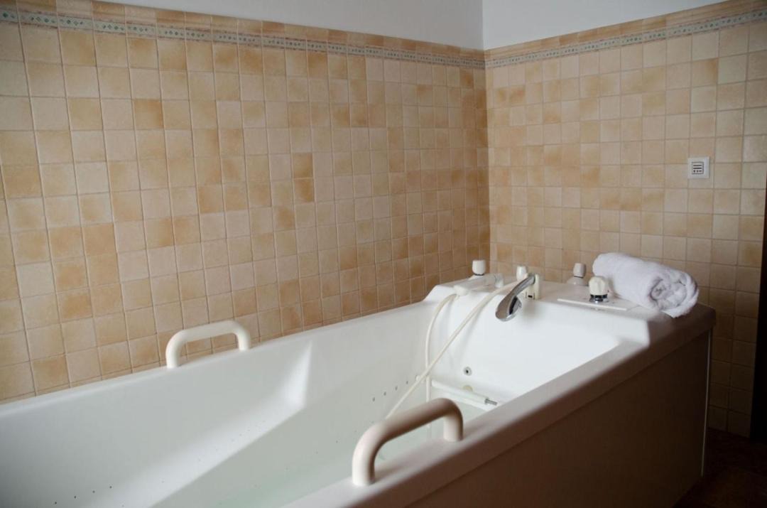 Photo of Bathroom in Marmolejo