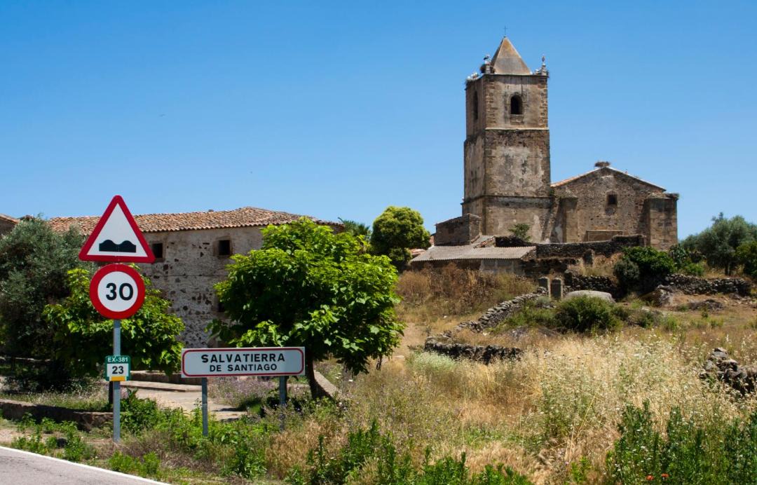 Photo of Buildings in Salvatierra de Santiago