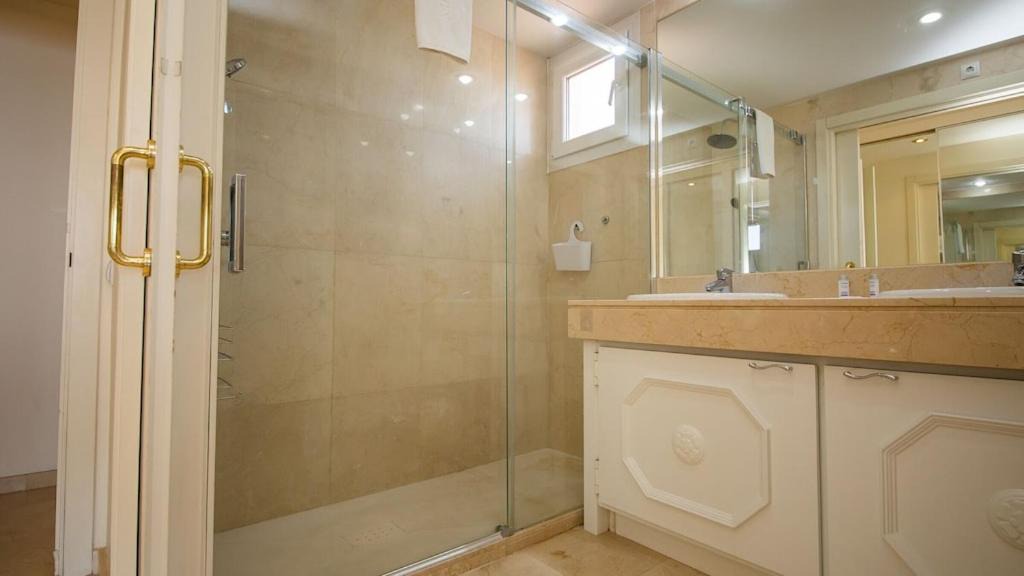 Photo of Bathroom in Castillo de la Duquesa