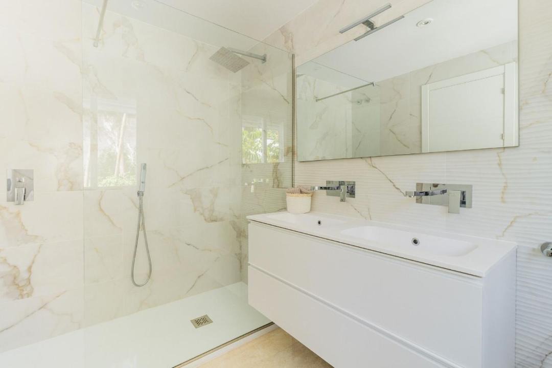 Photo of Bathroom in New Golden Mile