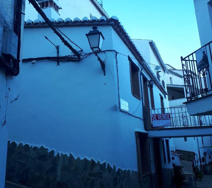 Photo of Buildings in Benalauria