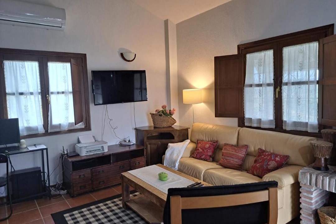 Photo of Livingroom in Alozaina
