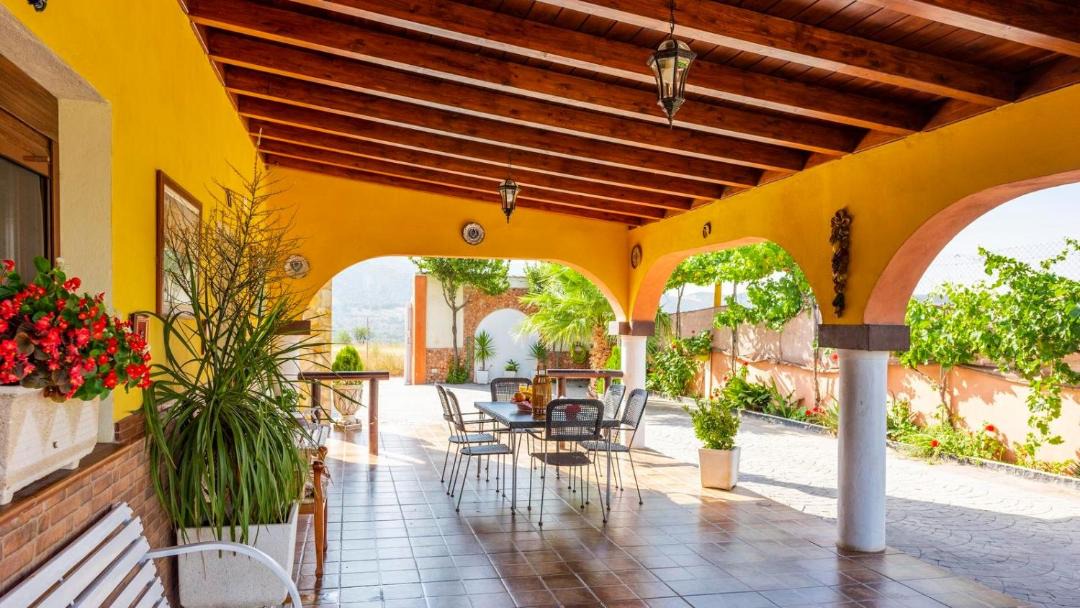 Photo of Patio Balcony in Niguelas