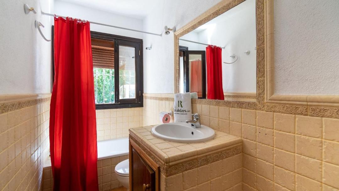 Photo of Bathroom in Igualeja
