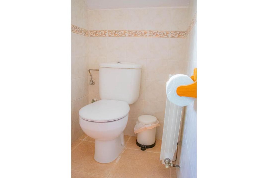 Photo of Bathroom in Vista de los Angeles-Rumina