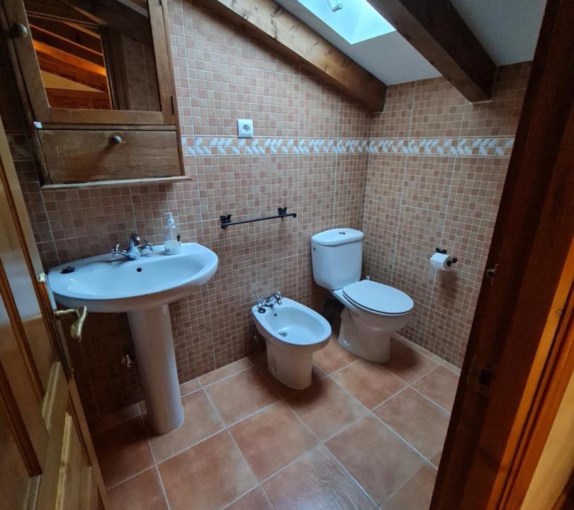 Photo of Bathroom in Cuevas del Valle