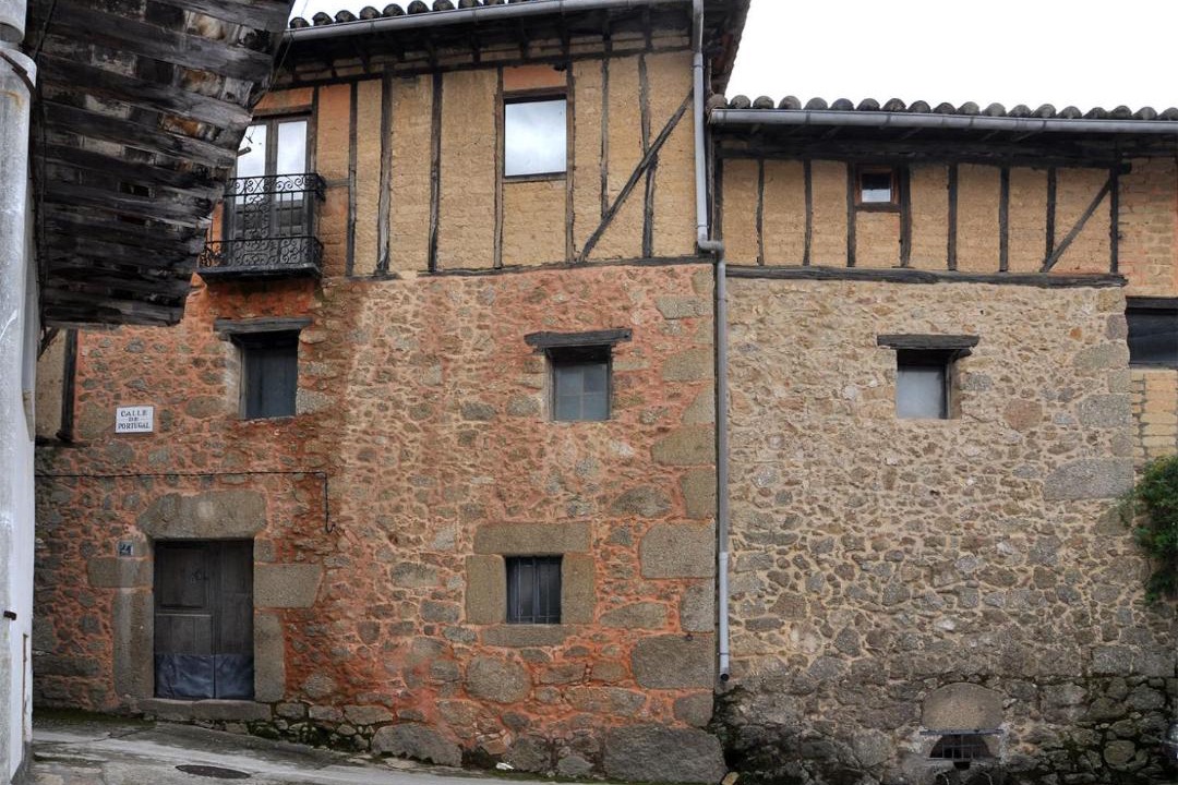 Photo of Buildings in Guijo de Santa Barbara