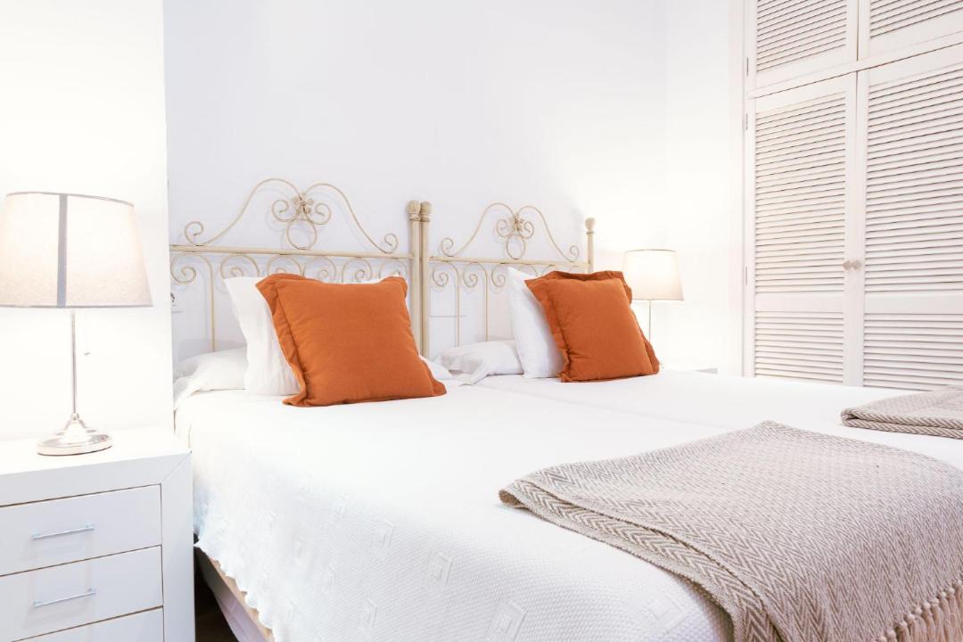 Photo of Bedroom in Alameda