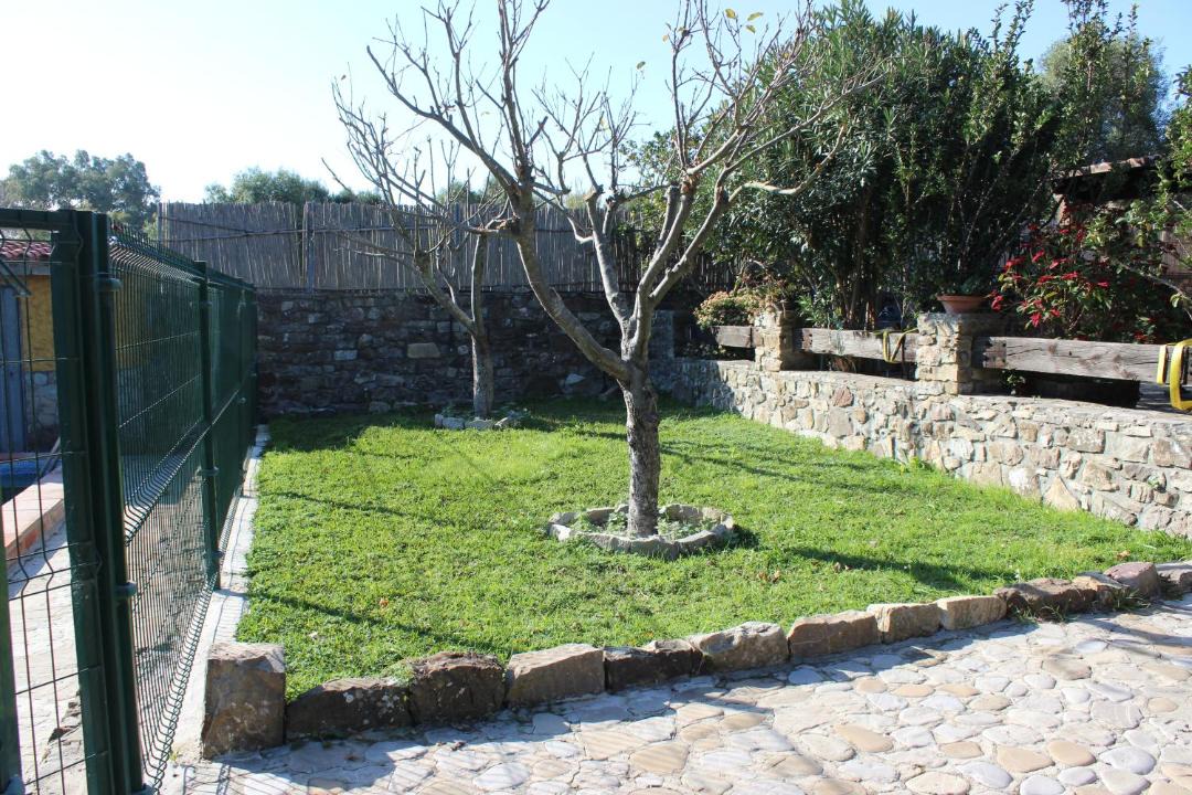 Photo of Others in Bolonia