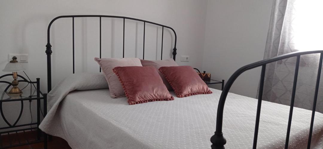 Photo of Bedroom in Linares de la Sierra