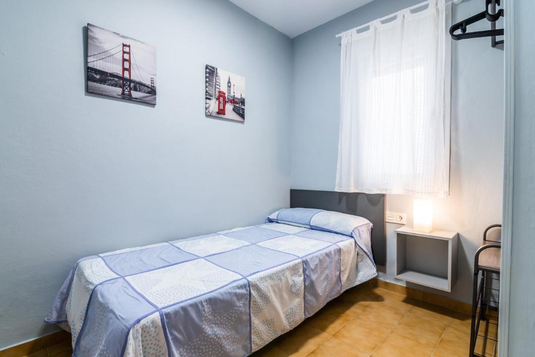 Photo of Bedroom in Figares