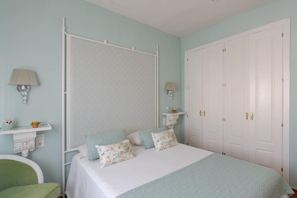 Photo of Bedroom in Rota