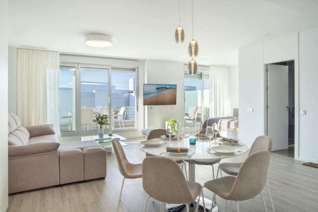 Photo of Livingroom in New Golden Mile