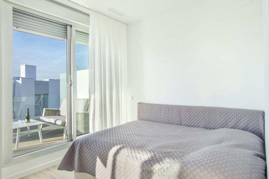 Photo of Bedroom in New Golden Mile