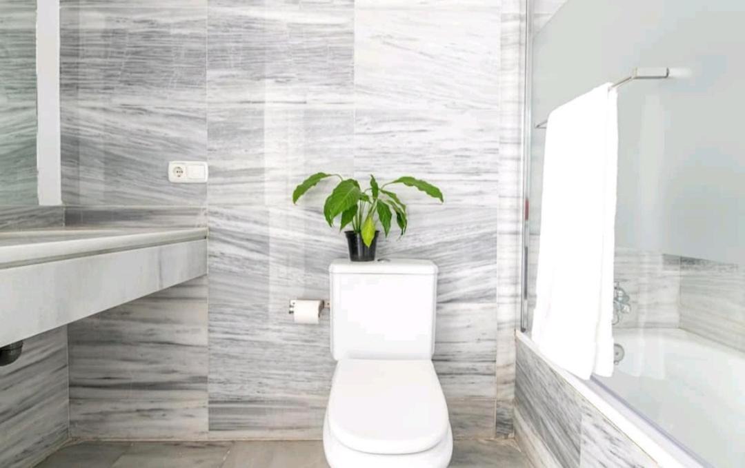 Photo of Bathroom in Alameda