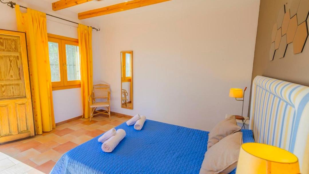 Photo of Bedroom in Canillas de Albaida