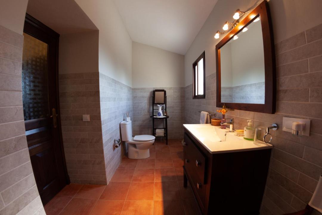 Photo of Bathroom in Guarroman