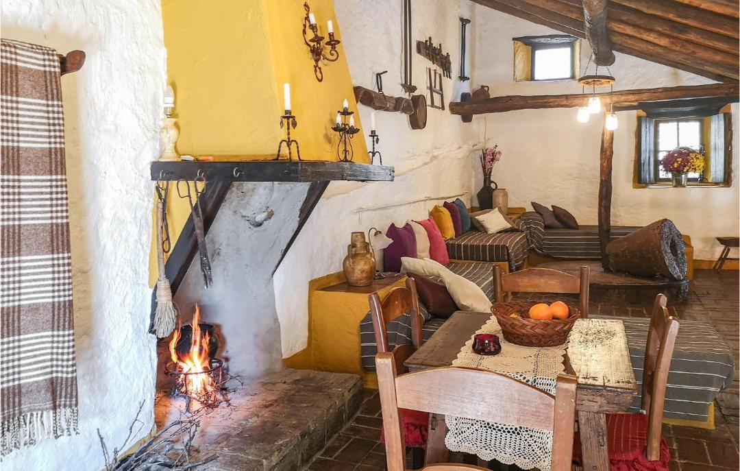 Photo of Livingroom in Algatocin