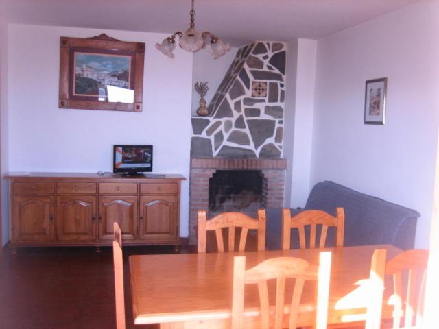 Photo of Others in Mecina Bombaron