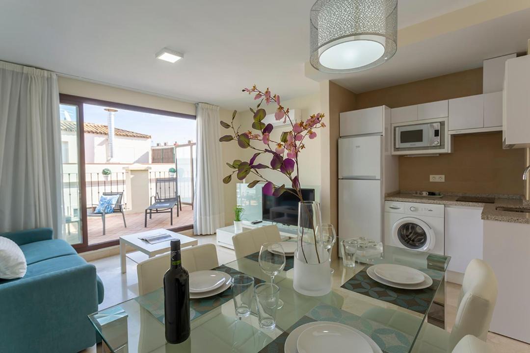 Photo of Livingroom in Alameda