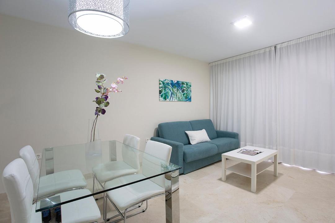 Photo of Livingroom in Alameda