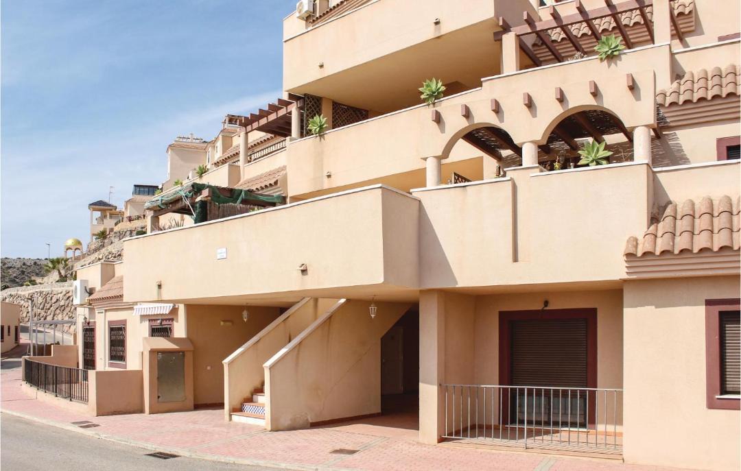 Photo of Buildings in Los Geraeos