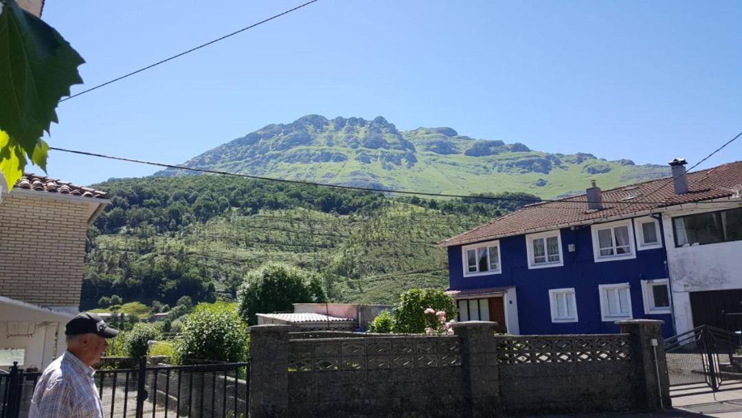 Photo of Buildings in Arredondo