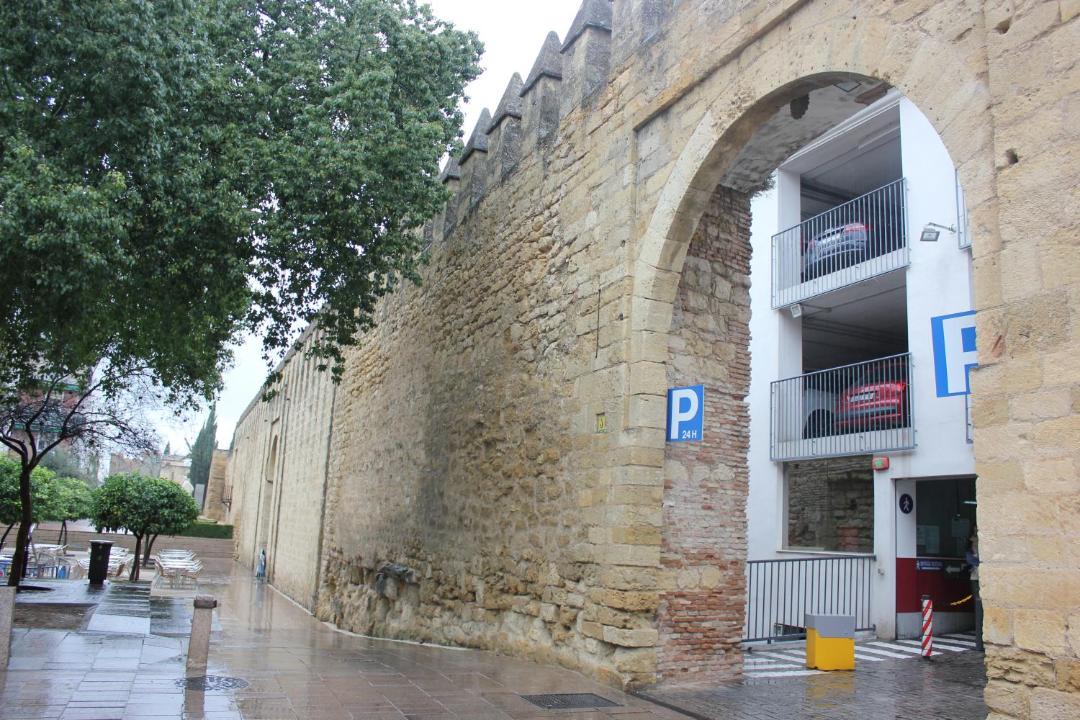 Photo of Others in Jewish Quarter