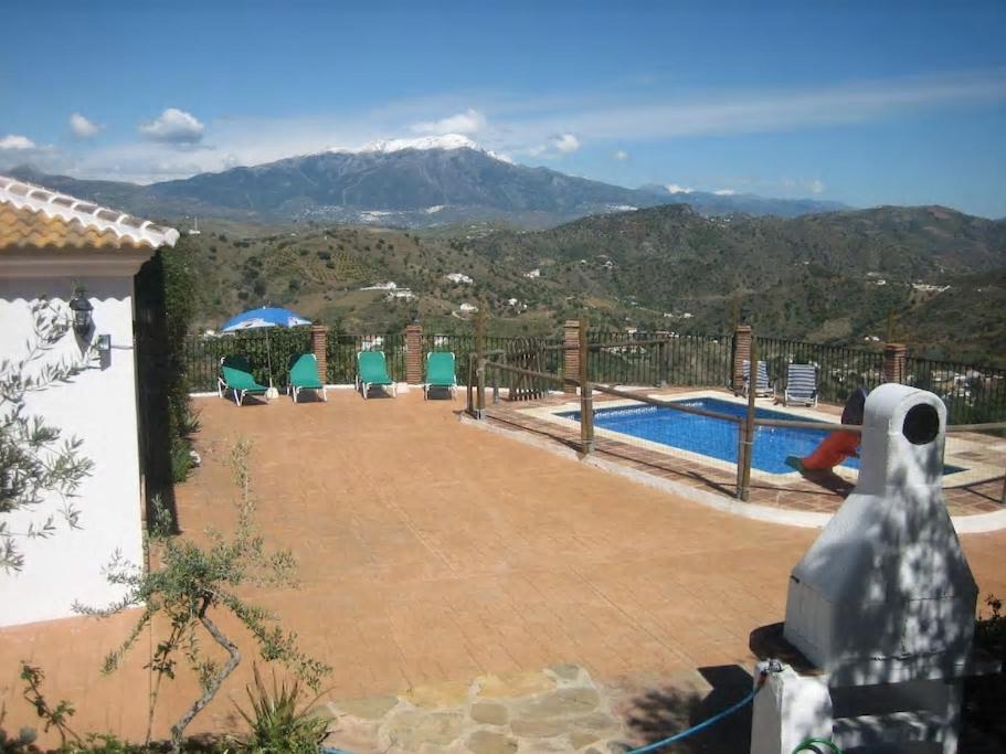 Photo of Others in Comares