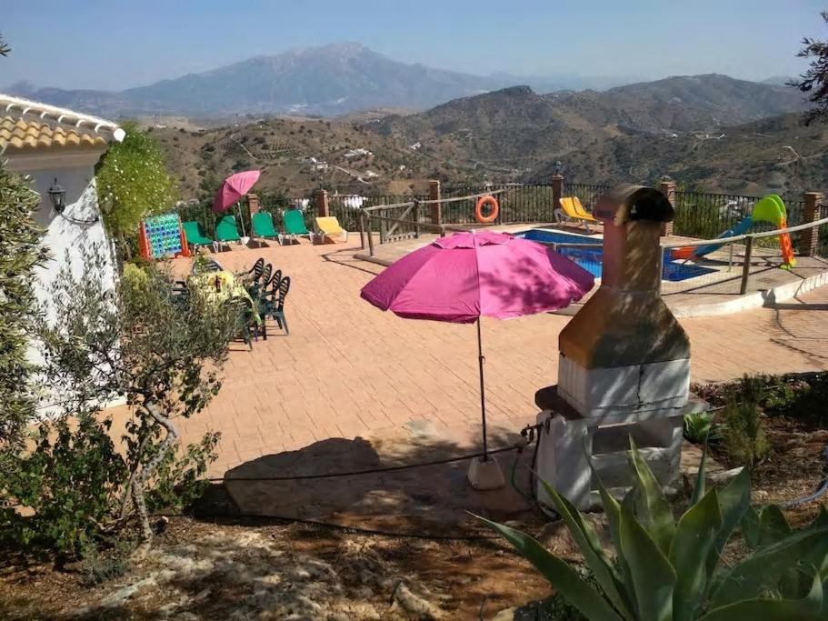 Photo of Others in Comares