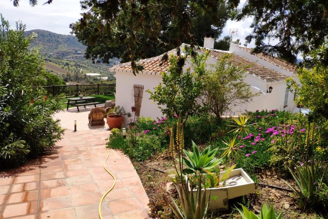 Photo of Others in Alcaucin