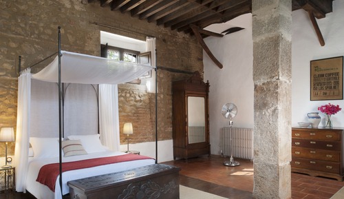 The Granary / El Granero