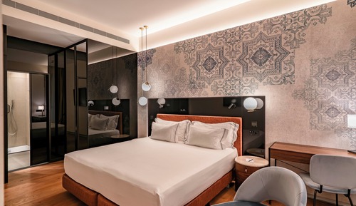 Unuk room for single use