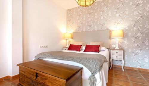 Apartment (2 Bedrooms)