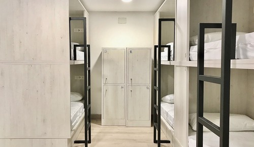 Shared Dormitory, Women only, Private Bathroom (12 beds)