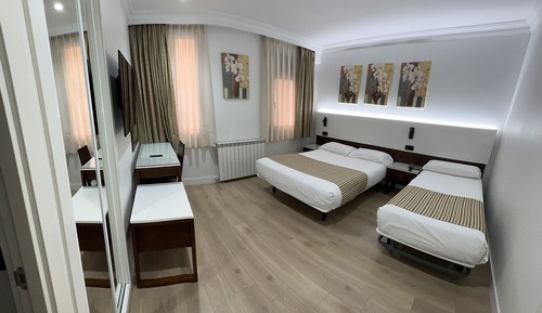 Twin Room