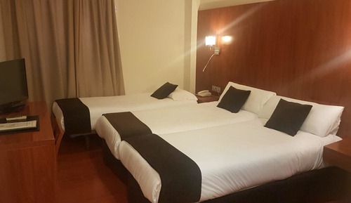 Standard Twin Room (Extra bed/Cama Supletoria)