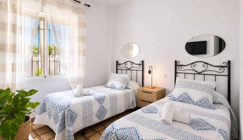 Standard Room, 2 Twin Beds